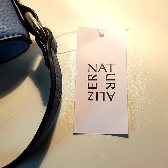 NEW●●Naturalizer Bucket Crossbody - Picture 6 of 9